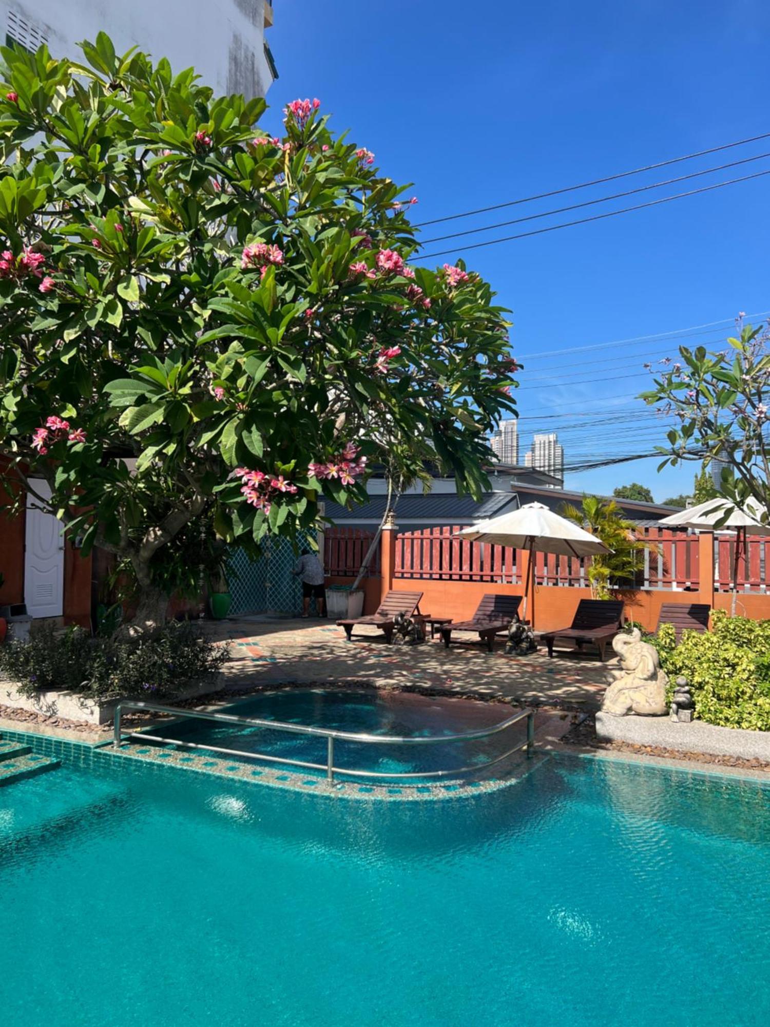 فندق Pattara Mansion พัทยา باتايا المظهر الخارجي الصورة