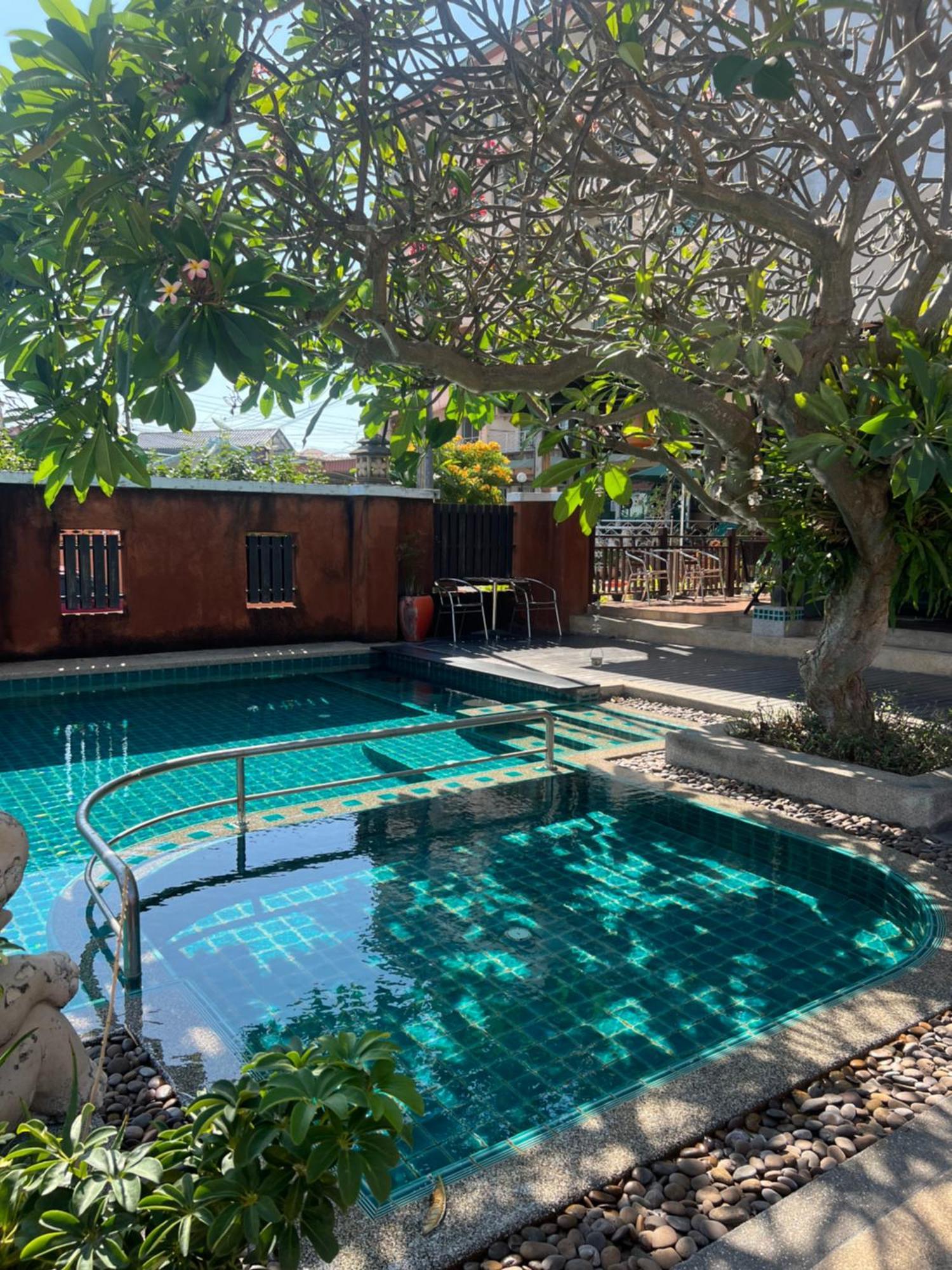 فندق Pattara Mansion พัทยา باتايا المظهر الخارجي الصورة